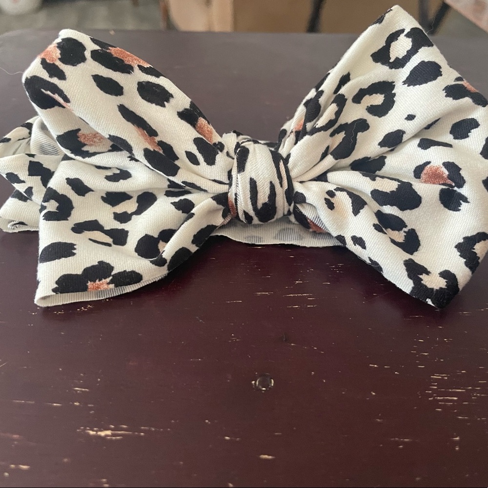 Headband bow